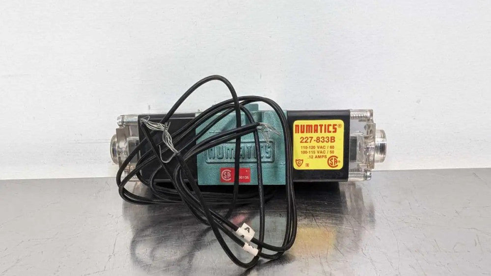 Numatics 11DSA4000 Solenoid Valve 2x 227-833B 150 PSIG 100-115/110-120VAC 0.12A