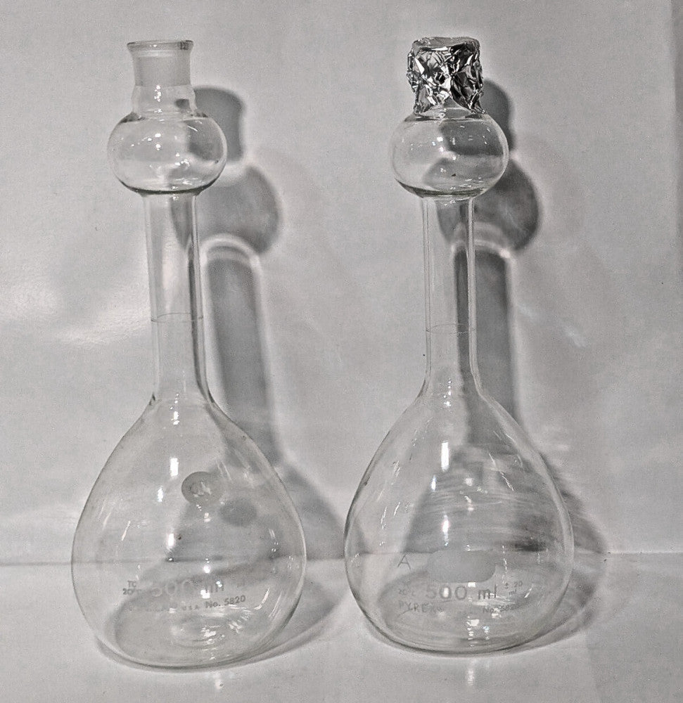 Lot of 2: Pyrex 5820 Class A Volumetric Flasks, 500ml, No Stopper, Made in USA