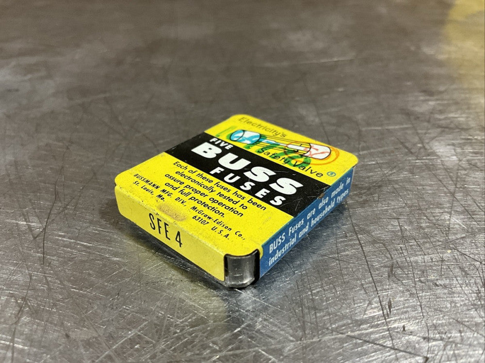 PACK OF 3 BUSS SFE 4 FUSES Nos Surplus