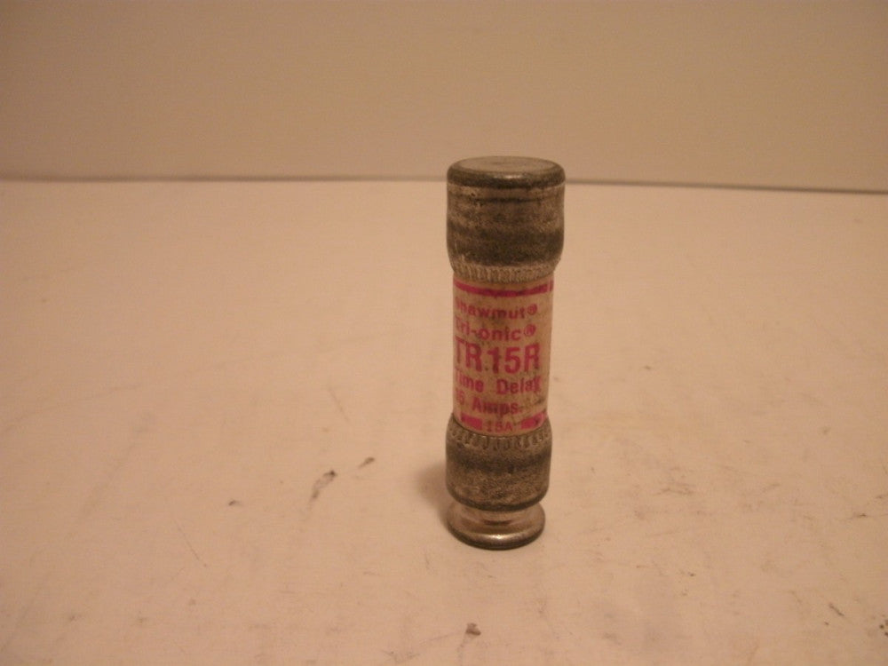 SHAWMUT TRI-ONIC TR15R FUSE 15 AMP TIME DELAY CLASS RK5 CURRENT LIMITING IR200KA