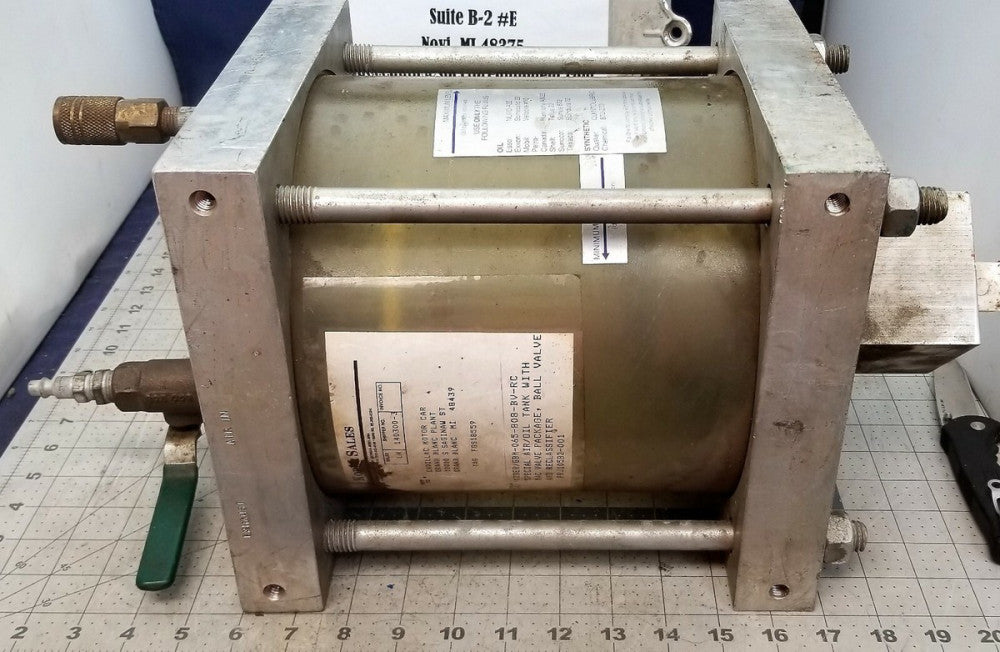 Centerline OHMA Weld Cylinder Fluid Reservoir 8" Bore 100 Cu” Capacity [B6S3]