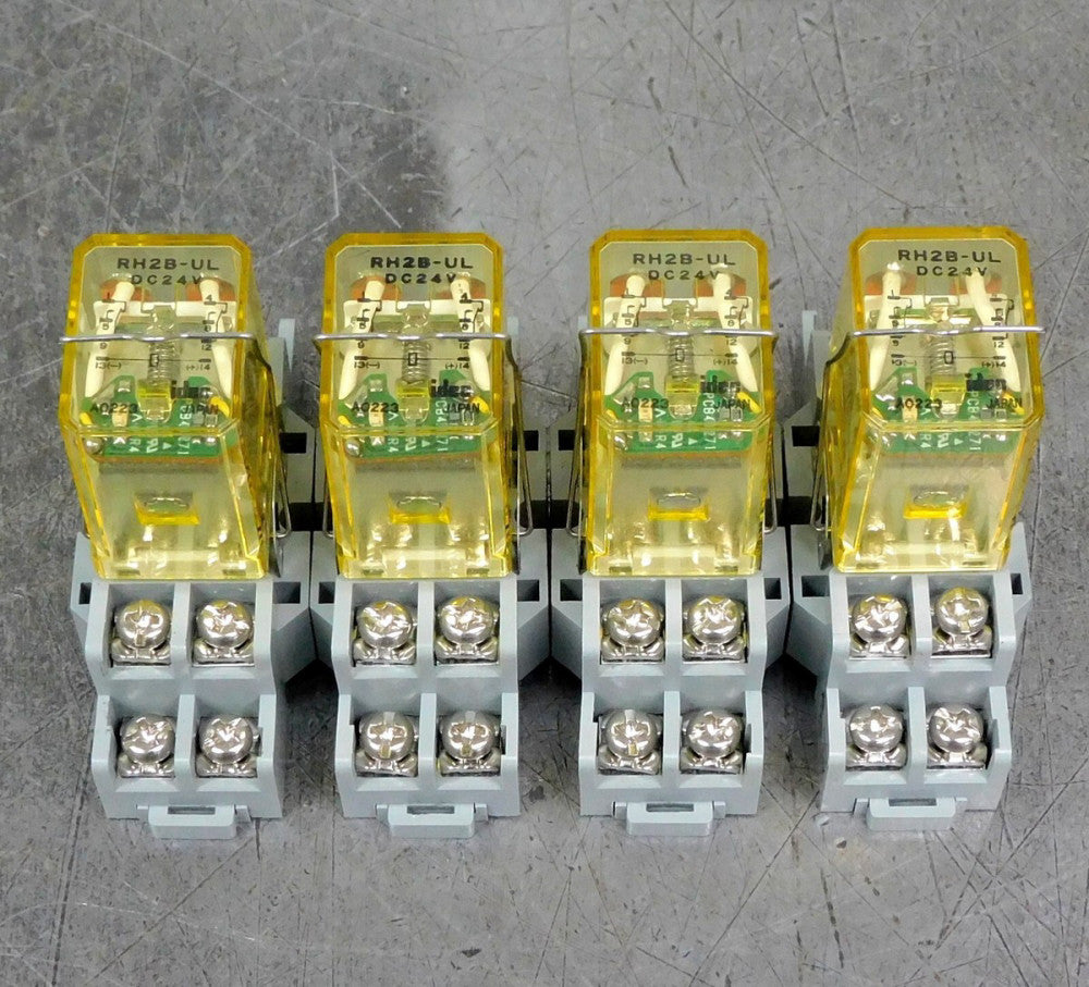 IDEC-RH2B-UL General Purpose Power Relay 24V DC 230V AC 10A 1/3 Hp Lot of Four