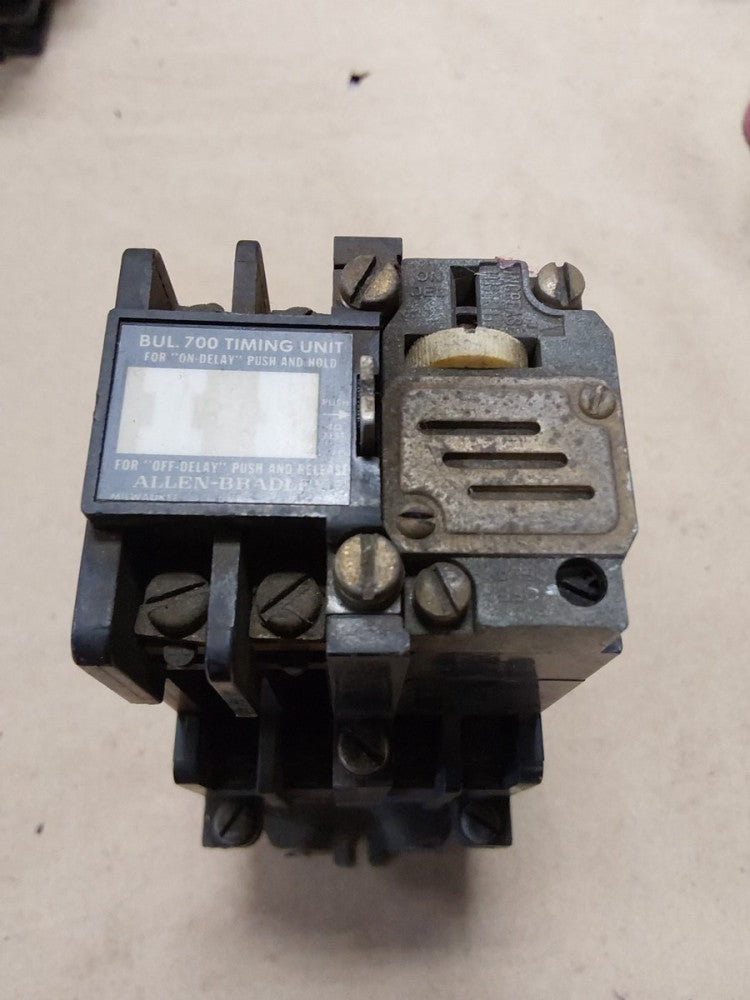ALLEN BRADLEY 700-NT400A1 RELAY W/700-NT PNEUMATIC TIME DELAY UNIT SERIES C