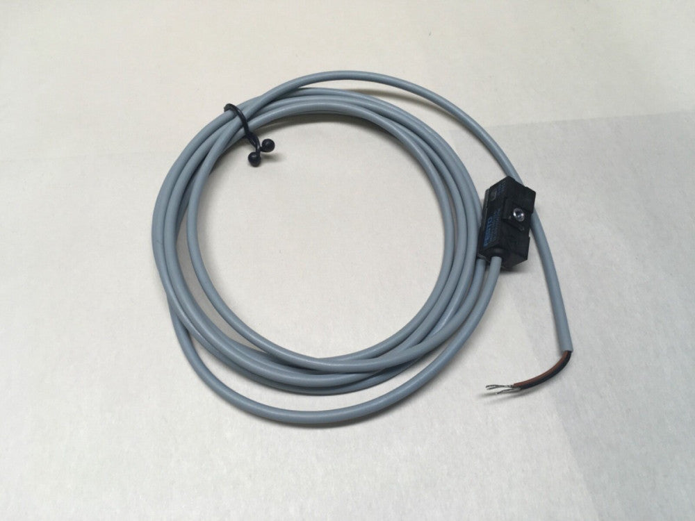 FESTO ELECTRIC PROXIMITY SWITCH W/ REED SMEO-1-LED-24 B  V413 (KB)