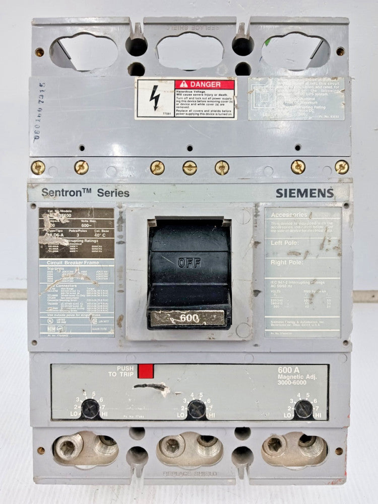 Siemens Sentron 600 Amp Circuit Breaker 3 Pole 600 VAC 65kA HLD63F600 *Flaw*