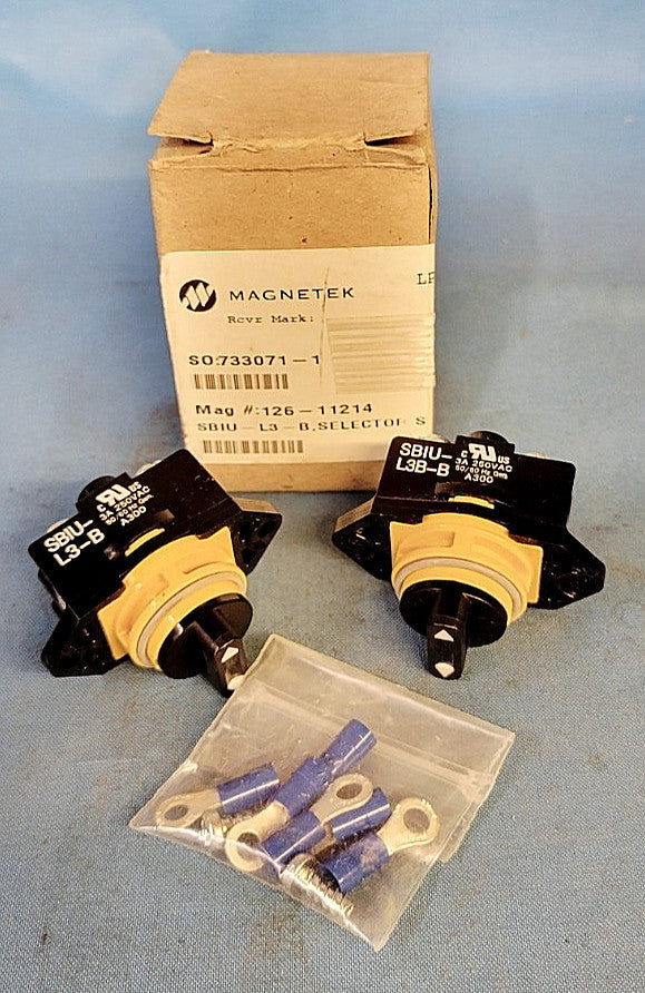 MAGNETEK 3-POSITION SELECTOR SWITCH M/N: SBIU-L3B-B 3A 250VAC 50/60HZ (LOT OF 2)
