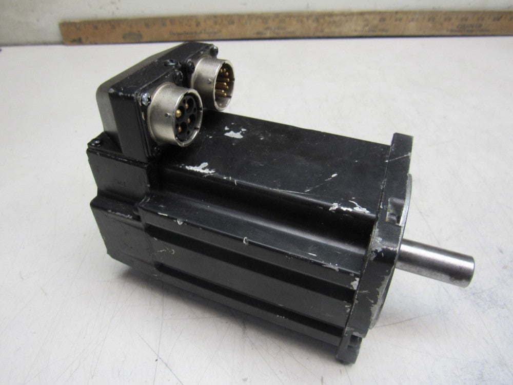 ALLEN BRADLEY SERVO MOTOR MPL-A320P-SJ22AA SER-A NICE USED TAKEOUT !! MAKE OFFER