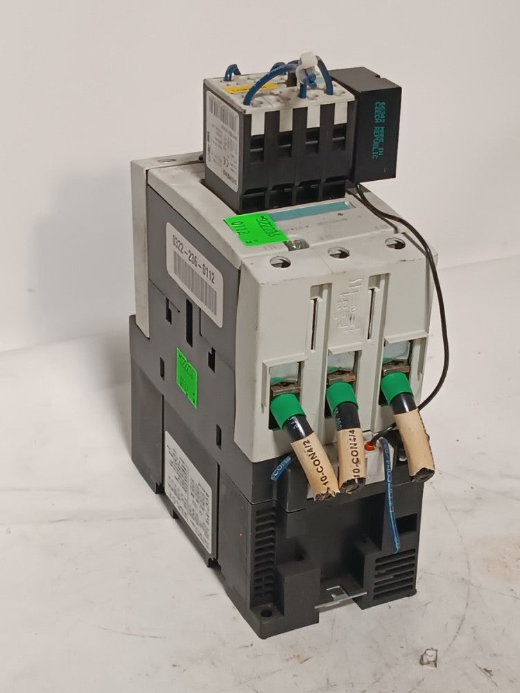 Siemens 3RT1044-3BB40 Contactor with 3RH1921-2FA22 Auxiliary Contactor