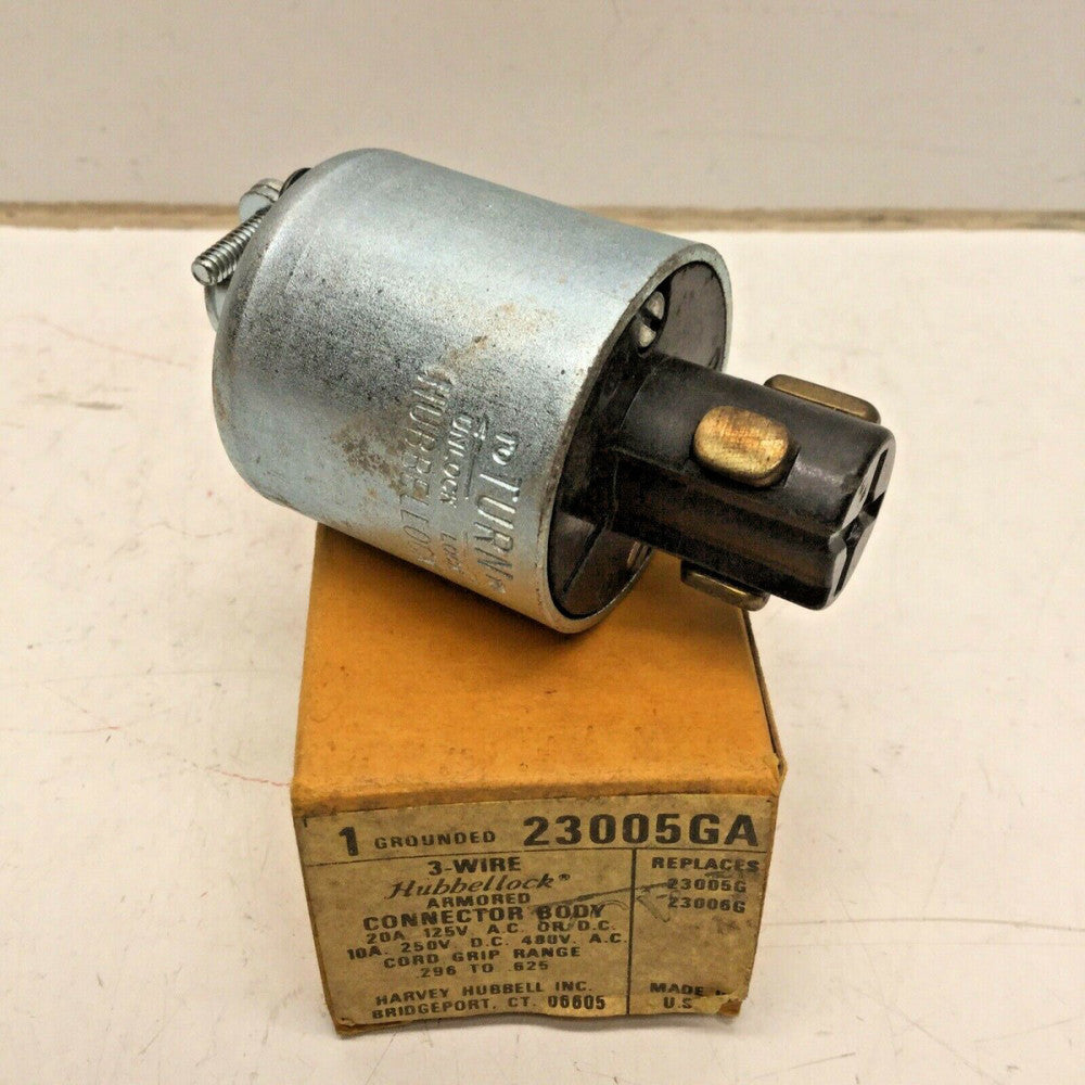 HUBBELL 23005GA Hubbellock Connector Body Male Plug 3W 10A 250V 20A 125V