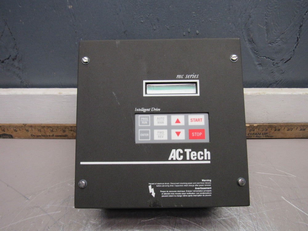 LENZE AC TECH M1420C 2HP 480V 3.4AMP INTELLIGENT DRIVE XLNT USED TAKEOUT !!