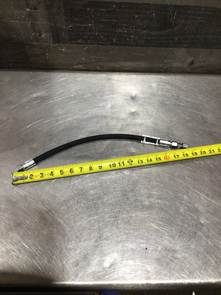 Hydraulic Hose Black 1SN EN 853 DN6 WP 225 BAR 3 Q 17 W37A NOS