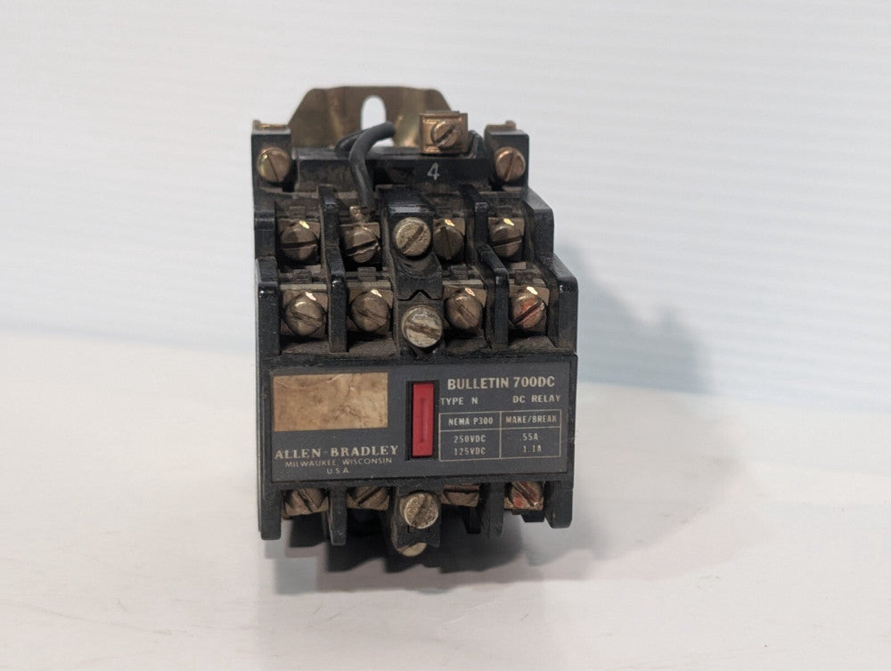 Allen Bradley 700DC-N700Z24 24V DC Relay Contactor, Type N, 24VDC, NEMA P300