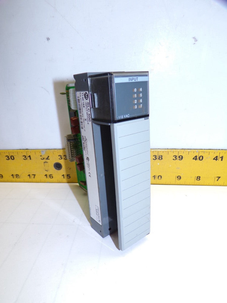 ALLEN BRADLEY SLC 500 INPUT MODULE  1746-IA8  SERIES A