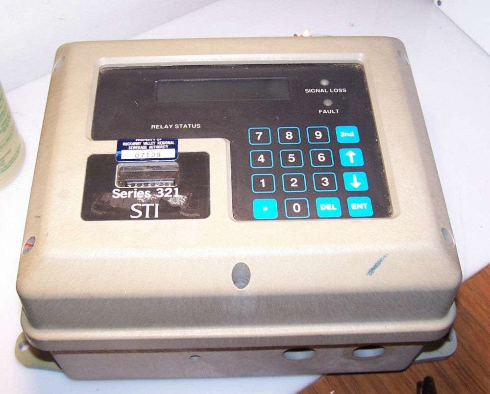 STI FLOW METER 321-3A4B-100-385-1C00-006 120VAC SPDT 10 AMP 4-20MA 