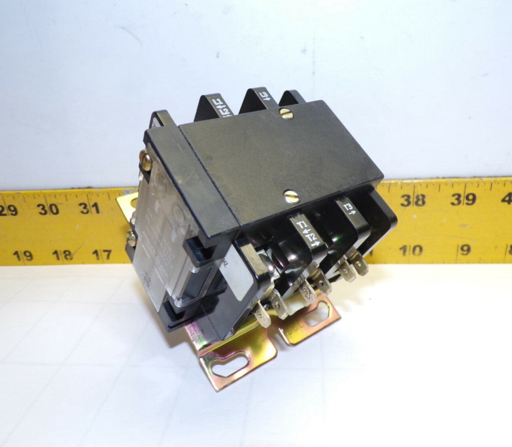 Joslyn Clark 25 Amp Contactor W/ AUX 600 VAC 3Ø 3 Pole 24V Coil  A77-309040A-141