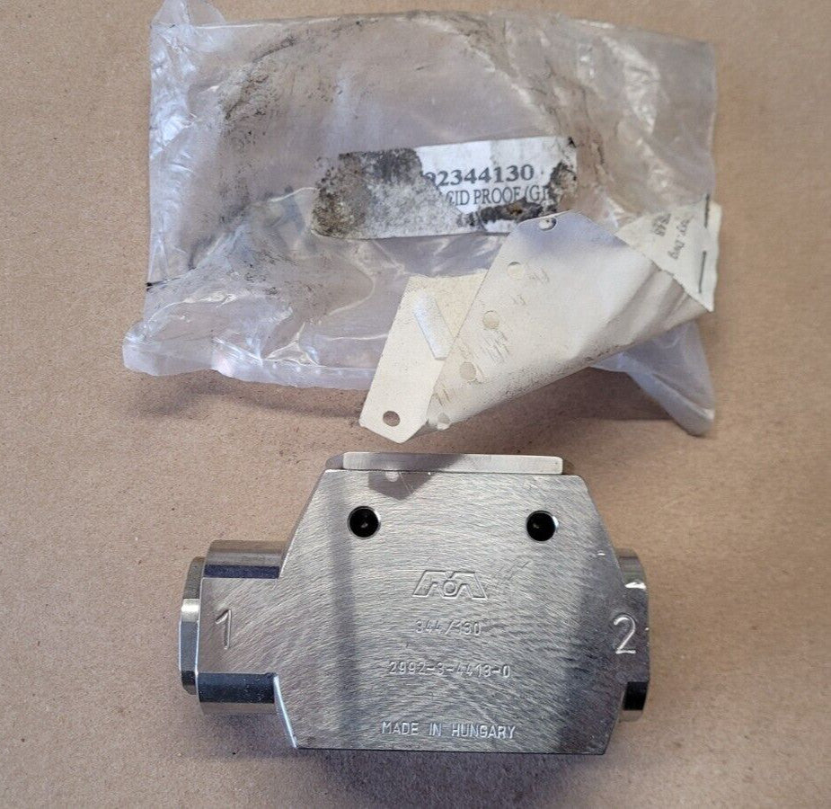 PMT 2992-3-4413-0 344/130 Acid Proof Flow Control Valve G1/2"