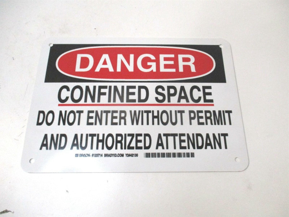 Brady (123714) 7" x 10" Confined Space Do Not Enter Without Permit Plastic Sign 