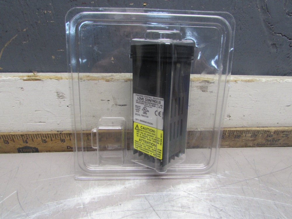 NEW!  Love Controls 16A2133 ,Temperature/Process Controller , N/NIB! MAKE OFFER!