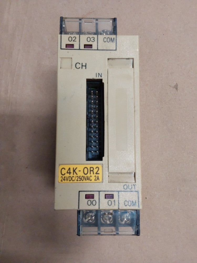 C4K-0R2 Omron output relay module unit