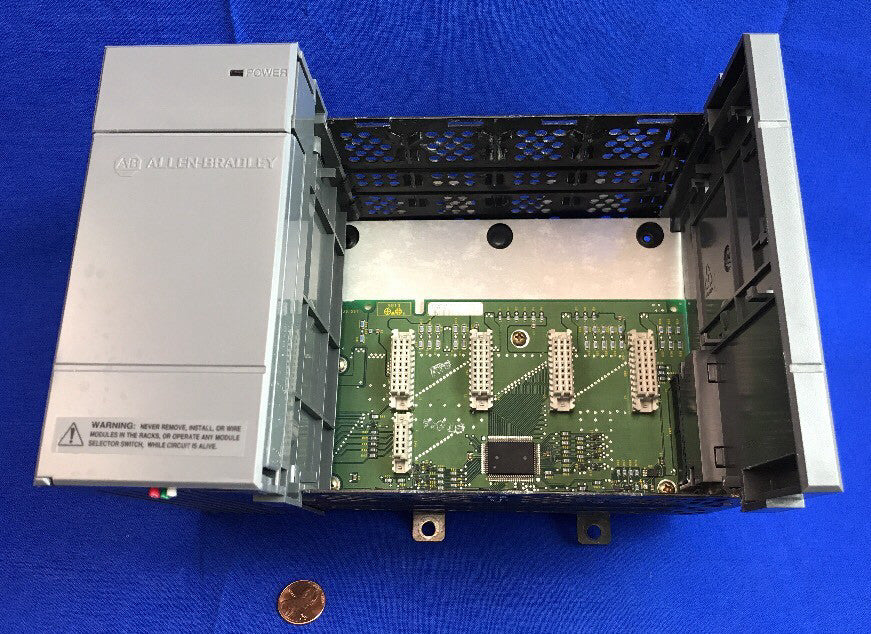 ALLEN BRADLEY 1746-P1 POWER SUPPLY WITH 1746-A4  4-LOT RACK