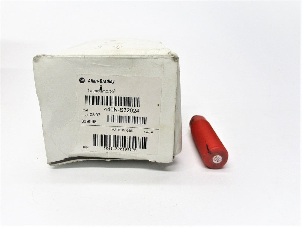 ALLEN BRADLEY 440N-S32024 SER. A (WH) NSMP