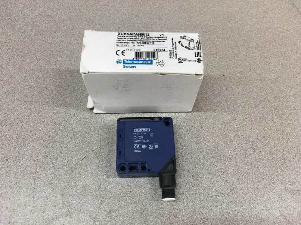 NEW IN BOX TELEMECANIQUE SENSOR XUK5APANM12