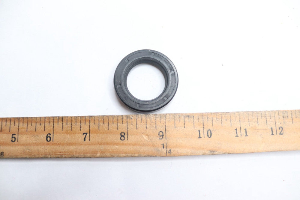 DDS Rotary Shaft Seal Round Black Nitrile Rubber 28.57mm ID x 44.45mm OD