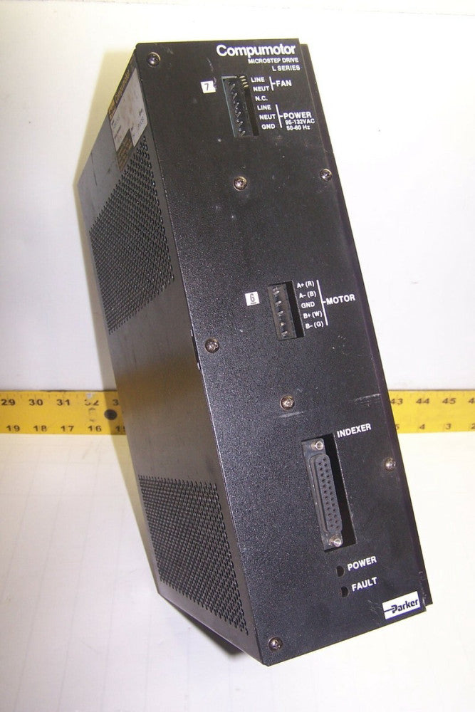 PARKER COMPUMOTOR MICROSTEP DRIVE L SERIES 95-132 VAC  L-DRIVE