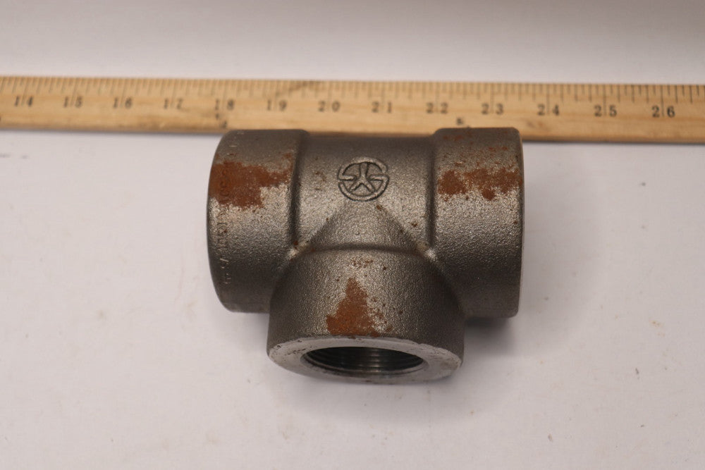 Pipe Tee Class 3000 Galvanized Forged Carbon Steel 3M 1-1/2"