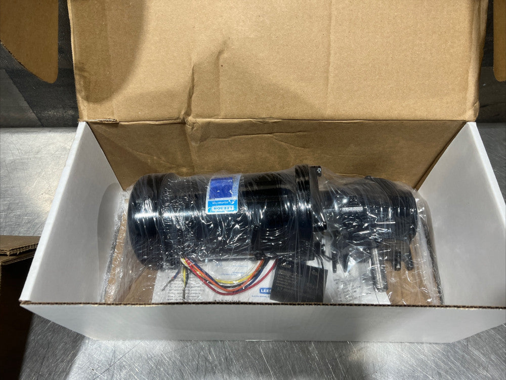 LEESON RIGHT ANGLE GEARMOTOR, 0.16 HP, 1 PH, 60/50 HZ, 110 V, M1145041.00 Nos