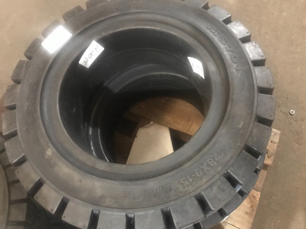1 MS701 maxam 225/75-15  Industrial - 28 x 9 - 15 / 7.00
