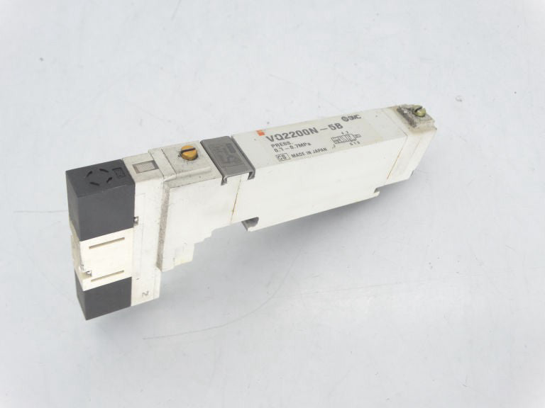 SMC VQ2200N-5B Valve - Used