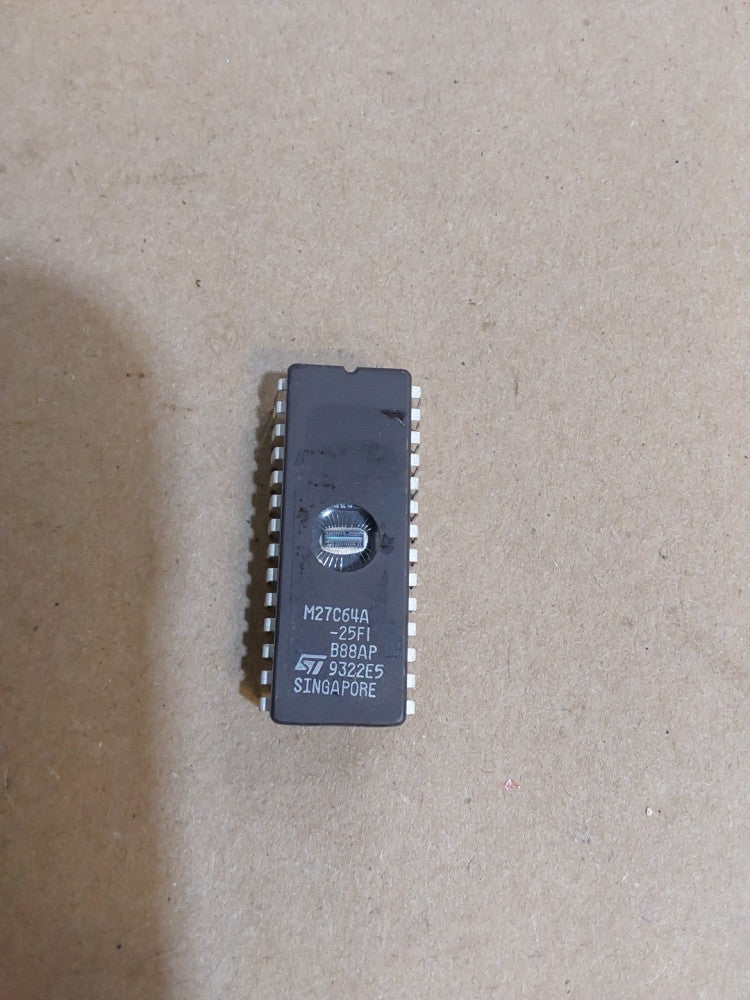 ST Microelectronics M27C64A-25FI  Integrated Circuit 