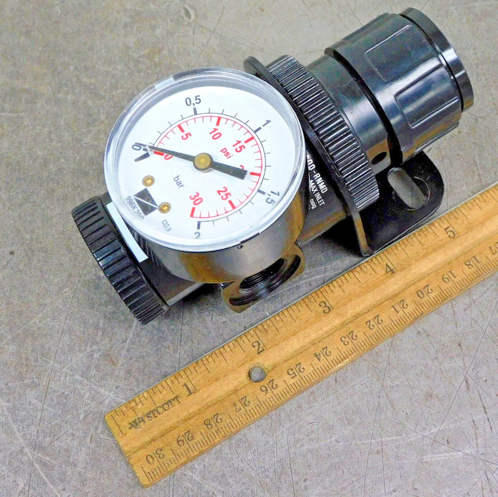 Norgren R11-300-RNMD Pneumatic Pressure Regulator 300 psig 20 bar 175°F 3/8" NPT