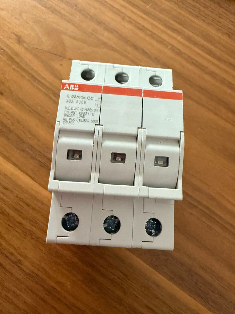 ABB E 93/30 CC Screw Terminal Fuse Holder, 30A, 600V, 3 Pole