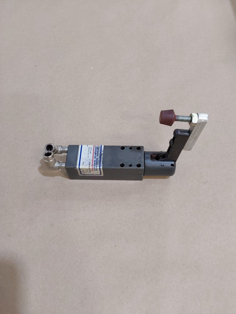 BTM CORPORATION PCO-100-V-130, VERTICAL CLAMP H4-4