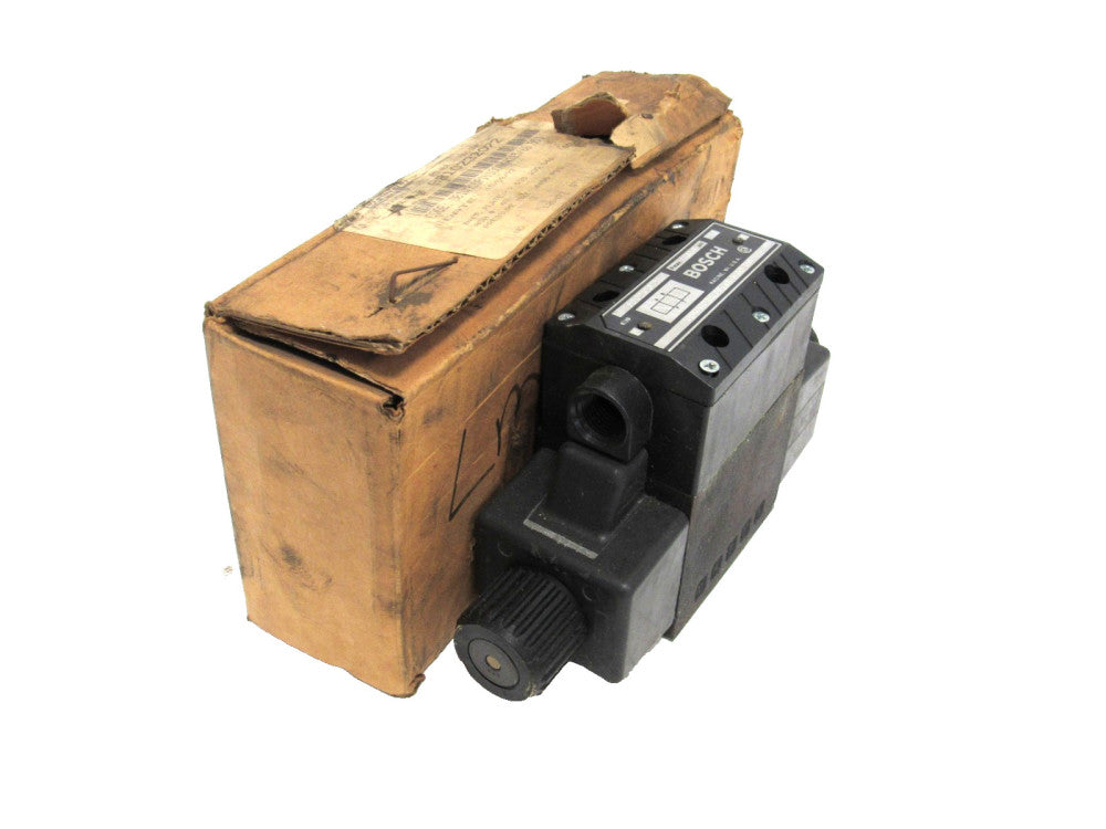 NEW BOSCH 9810232072 DIRECTIONAL CONTROL VALVE 081WV10P1V1004KA115/60-D51