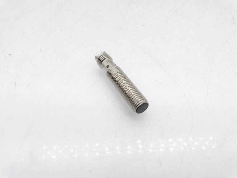 OMRON E2A-S08KS02-M5-B2 Sensor - New In Box