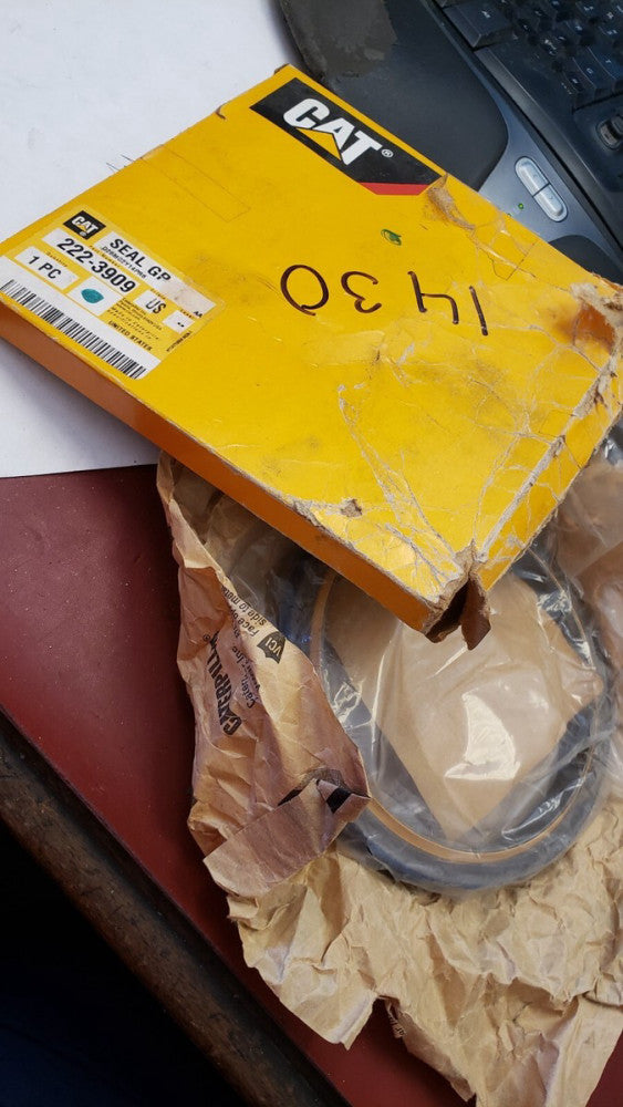 NEW Cat 222-3909, Seal GP, New OEM, Seal with Wear Sleeve, 2223909, WS (G2-3A)