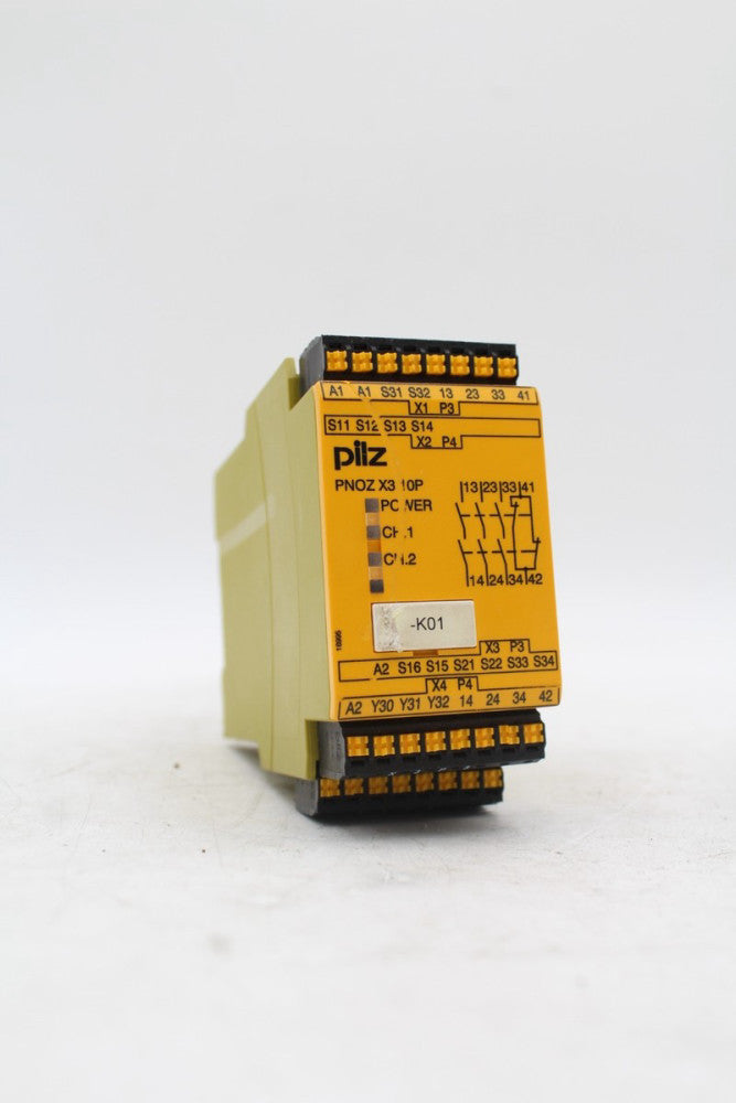 Pilz PNOZX3.10P C 24VACDC 3n/o 1n/c 1so E-Stop Safety Gate Monitor