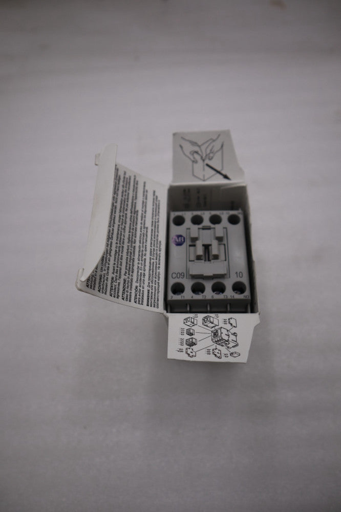 NEW ALLEN BRADLEY 100-C09KD10 /A CONTACTOR 110V 50/60HZ STOCK H679A