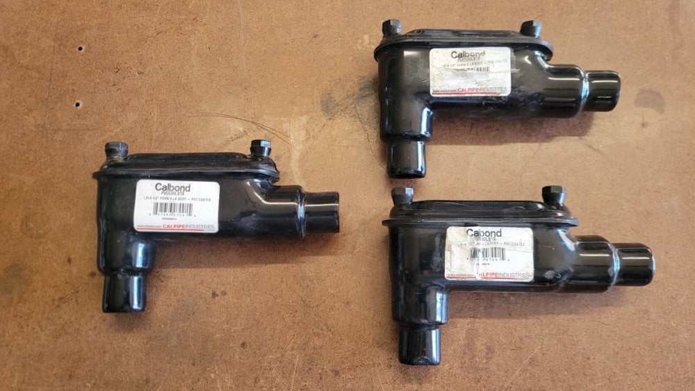 Lot of 3 Calbond PV0500LB18 1/2" Form 8 LB Body PVC Coated Conduit Fittings
