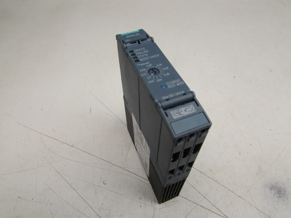 SIEMENS 3RM1001-3AA14 AC SEMICONDUCTOR MOTOR STARTER N/NIB! MAKE OFFER!