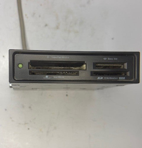 COMPACTFLASH CARD READER CR03E89A0F7A