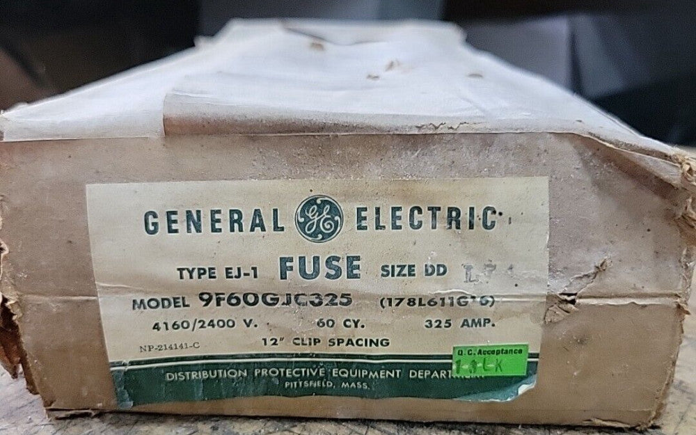 1) New Old Stock! GENERAL ELECTRIC 9F60GJC325 325 AMP FUSE
