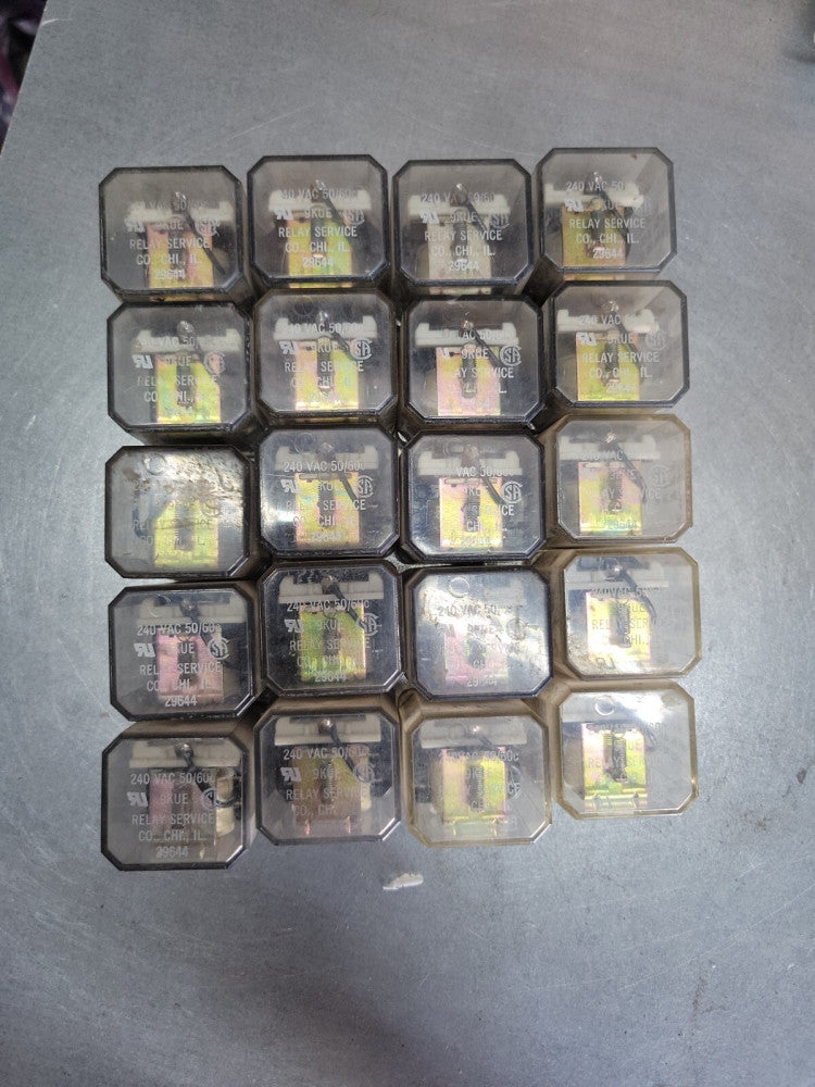 1 -  RELAY SERVICE 9KUE RELAY 15/10AMP 120/240VAC 24VDC 50/60HZ 5PIN ~ USED
