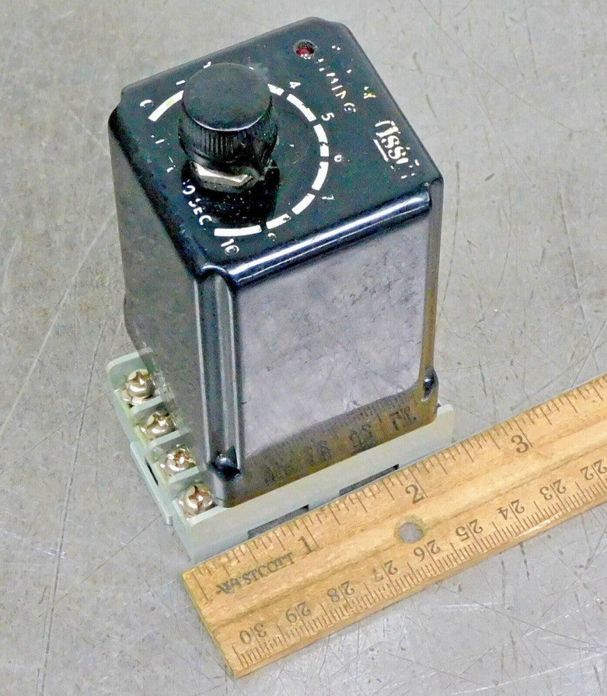 ISSC 1017-10-1-1 Time Delay Relay W/ Base 120V AC/DC 5 A 8 Pin