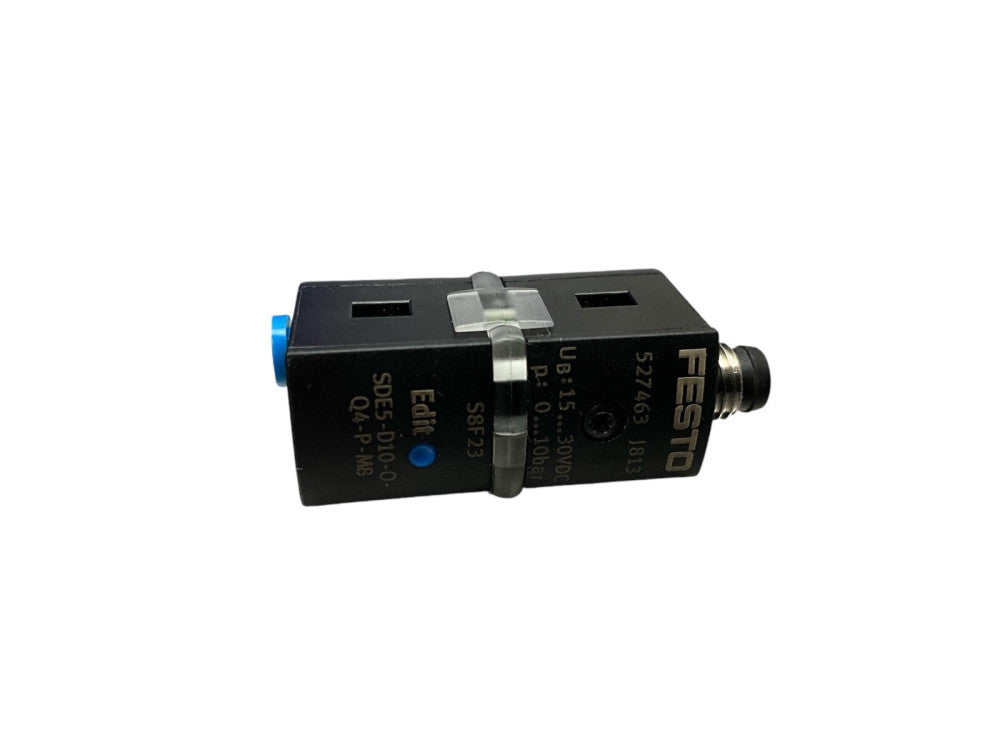 1 PC FESTO SDE5-D10-O-Q4-P-M8 pressure sensor 527463