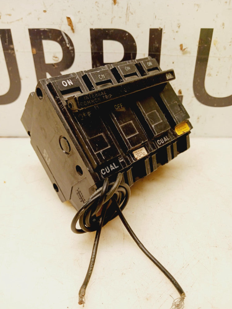 GENERAL ELECTRIC THQB32100ST1 100 AMP BOLT-ON CIRCUIT BREAKER 3P 240 VAC
