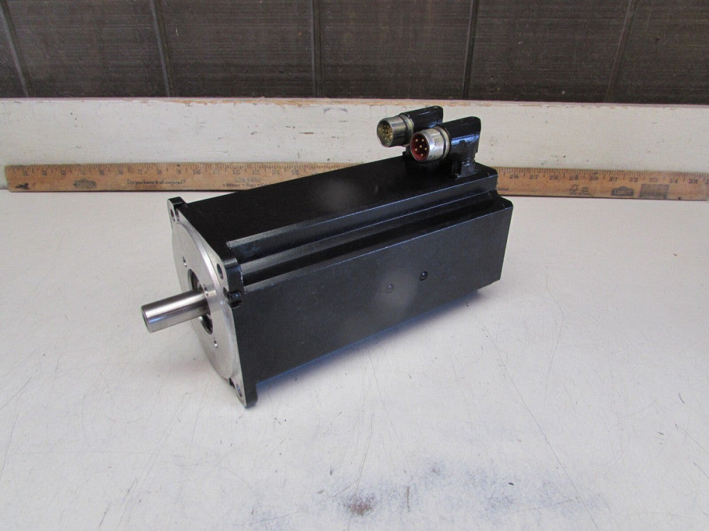 KOLLMORGEN  PMA44R-00100-00, SERVO MOTOR, 2.4kW, 3450 RPM,320 VDC, GOOD TAKEOUT!